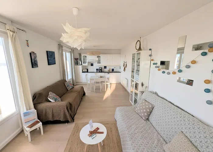 Le Clapotis De L'O, Calme, Balcon Sur La Mer, A 2 H De Paris